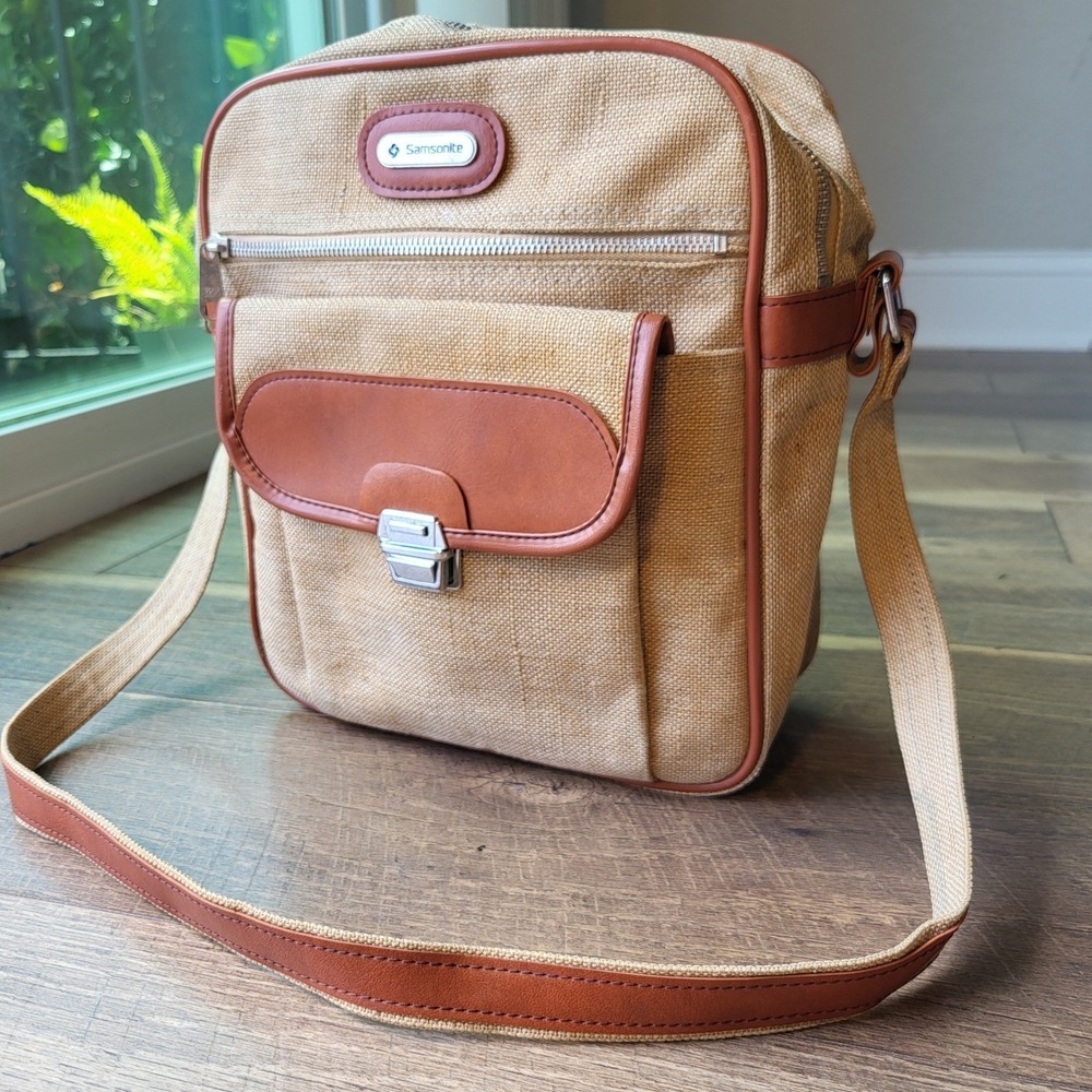 Samsonite Vintage Tan Canvas Crossbody Messenger Bag Brown Trim Travel Pouch